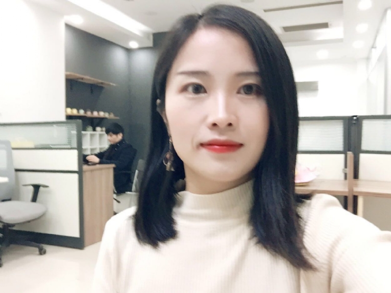 玛丽的第一张照片--上海结交中间