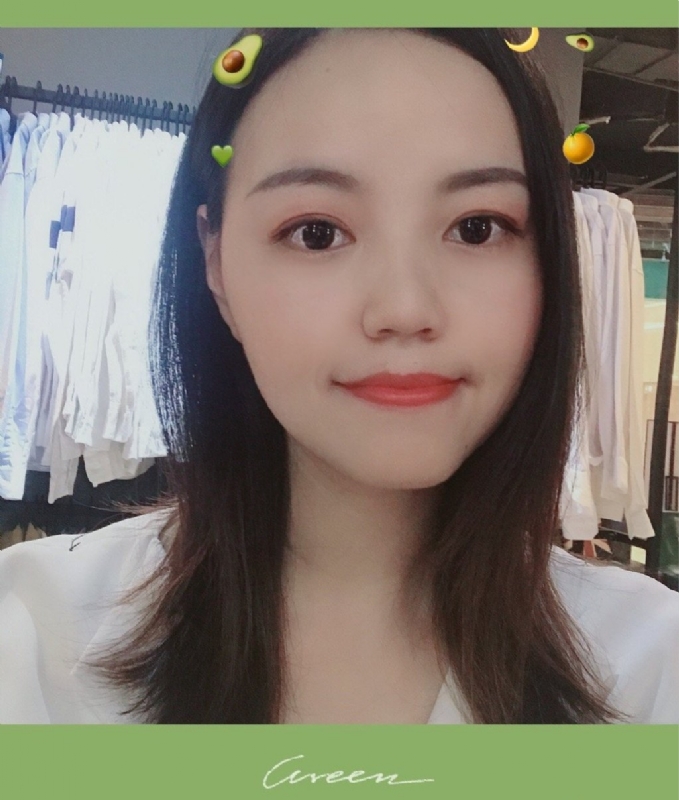 顾馨的第一张照片--上海结交中间